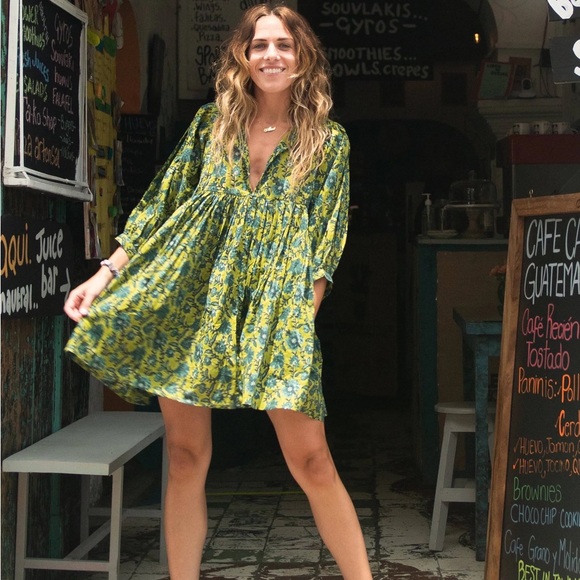 NATURAL LIFE Dresses & Skirts - NATURAL LIFE Green Floral V-Neck with Front Tie Babydoll Mini-Dress